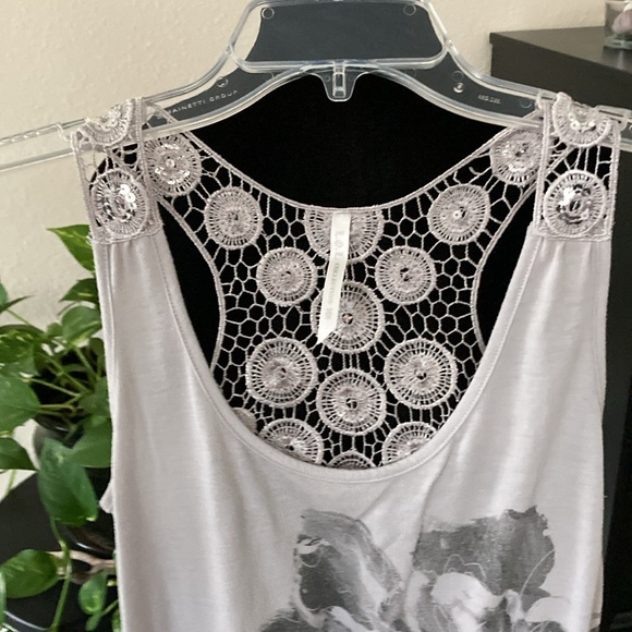 Tank - Picture 1 of 3